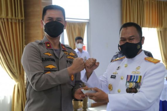 HUT TNI AL, Wakapolda Sumut Beri Kejutan di Mako Lantamal I Belawan - JPNN.COM