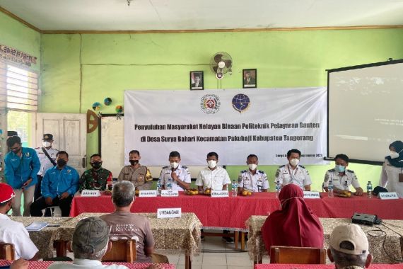 Ini Cara Poltekpel Banten Tingkatkan Pemahaman Nelayan terkait Keselamatan Pelayaran - JPNN.COM