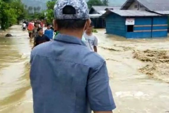 Parigi Moutong Dilanda Banjir, Warga Mengungsi, Begini Kondisinya - JPNN.COM