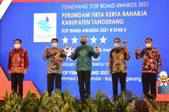 Perumdam Tangerang Terima BUMD Award, Bupati Zaki: Alhamdulillah - JPNN.COM