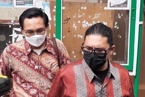 Sidang Cerai Tyas Mirasih Kembali Digelar, Pihak Raiden Soedjono Bawa 2 Saksi - JPNN.COM
