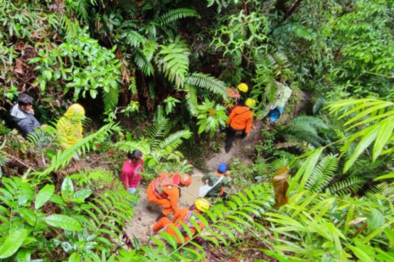 Rahul, Mahasiswi yang Hanyut di Sungai Sirahar Ditemukan sudah tak Bernyawa - JPNN.COM