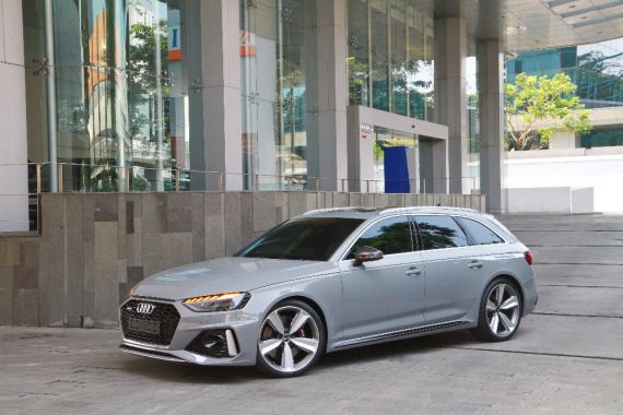 Audi RS 4 Avant 2021 Mengaspal di Indonesia, Diklaim Paling Buas - JPNN.COM