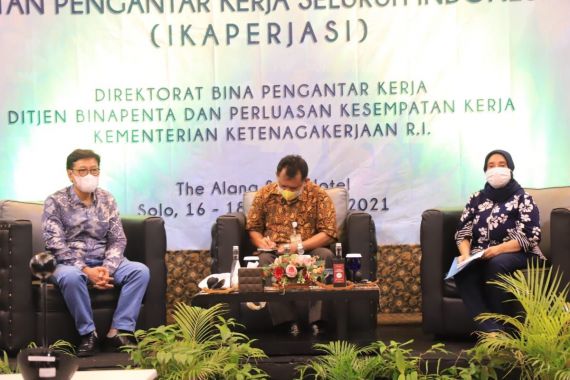 Kemenaker Bidik Pejabat Pengantar Kerja Jadi 'Agen Of Change' - JPNN.COM