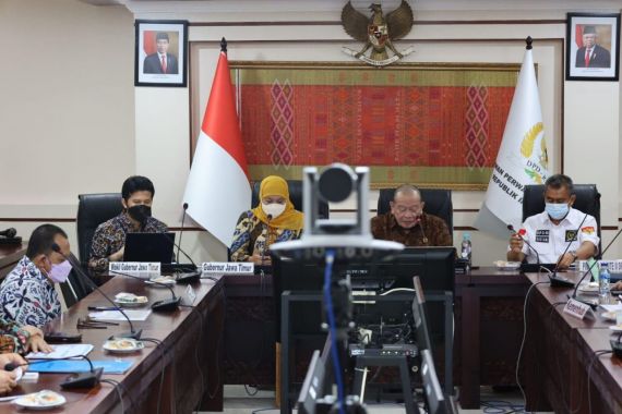 Ketua DPD Menengahi Polemik Investasi di Teluk Lamong, 7 Kesepakatan Dihasilkan - JPNN.COM