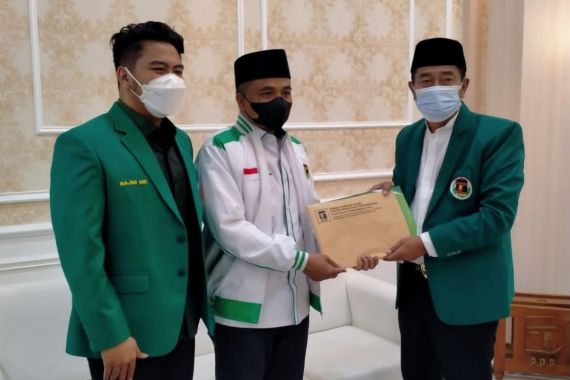 Putra Wamenag Resmi Dampingi Haji Lulung Pimpin PPP Jakarta - JPNN.COM