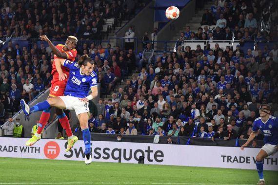 Leicester vs Napoli: Dua Gol Brilian Victor Osimhen - JPNN.COM