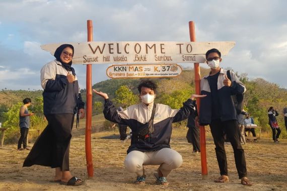 Cara Mahasiswa FEB Uhamka Bangkitkan Ekonomi dan Pariwisata Lombok - JPNN.COM