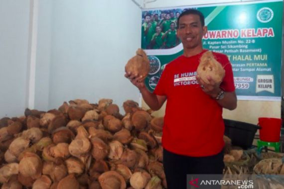 Bobby Nasution Angkat Tukang Kelapa jadi Dirut di Perusahaan Umum Daerah - JPNN.COM