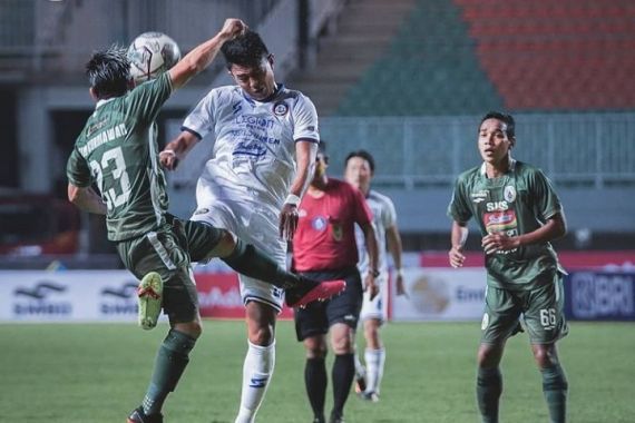 Arema FC Keok dari PSS, Lini Depannya Kok Gini Amat Ya? - JPNN.COM