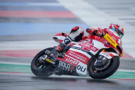Kualifikasi Moto2 San Marino: Pembalap Federal Oil Gresini Keluhkan Cengkeraman Ban - JPNN.COM