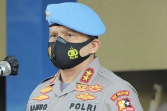 Raden Brotoseno Tak Dipecat dari Polri, Kadiv Propam Irjen Ferdy Sambo Beberkan Alasan - JPNN.COM