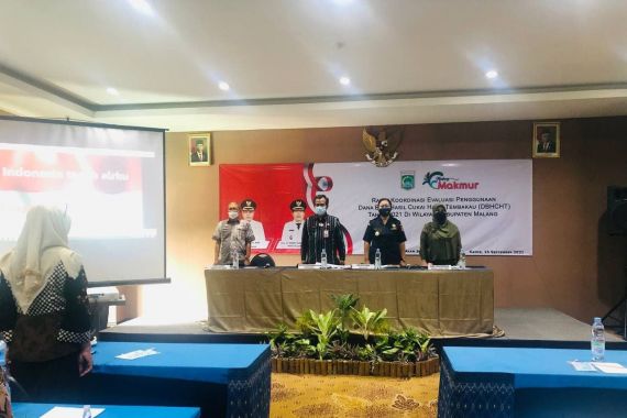 Bea Cukai Pantau Pemanfaatan DBHCHT Sejumlah Daerah di Jawa Timur - JPNN.COM