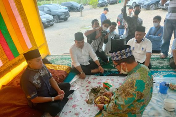 Jelang Musda Demokrat Aceh, Muslim Temui Ulama - JPNN.COM