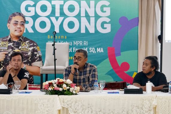 Gus Jazil: Gotong Royong jadi Kunci Perkuat Ekonomi Masyarakat di Tengah Pandemi - JPNN.COM