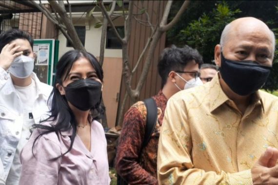 Sidang Perdana Perceraian Digelar Hari Ini, Kenang Mirdad Masih Terkejut - JPNN.COM