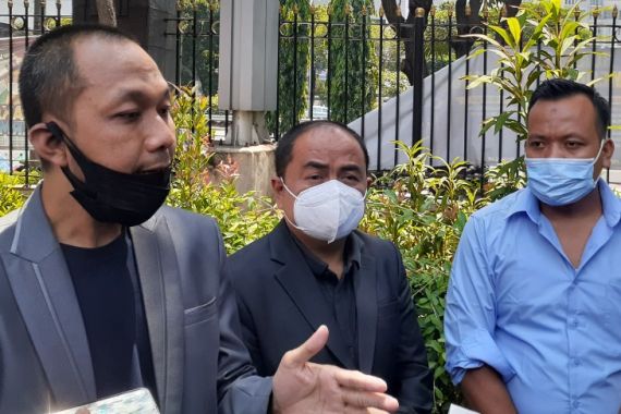 Ayah Taqy Malik Beber Fakta soal Marlina Octoria, Ternyata - JPNN.COM