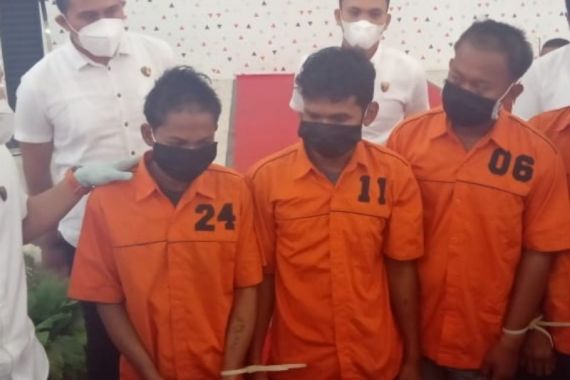 Polisi Tembak Perampok di Belawan, Sita 5 Senjata Tajam - JPNN.COM