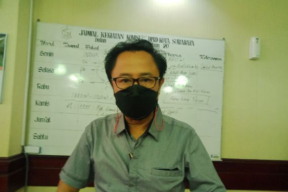 DPRD Kota Surabaya Baktiono Sentil Wakil Wali Kota Cak Armuji - JPNN.COM