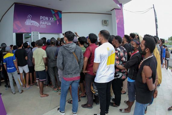 Atlet Tinju DKI Baku Hantam dengan Sukarelawan PON XX Papua, Wakapolda Langsung Bertindak - JPNN.COM