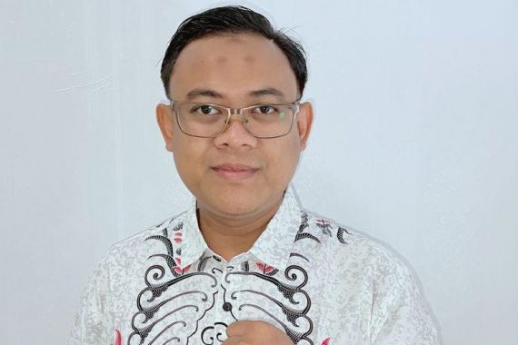 Wawan PBB Sebut Andi Arief Terkesan Kebanyakan Makan Obat - JPNN.COM