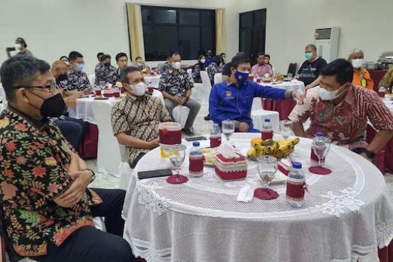Atlet dan Tim Taekwondo DKI Jakarta Dilepas Menuju PON XX Papua - JPNN.COM