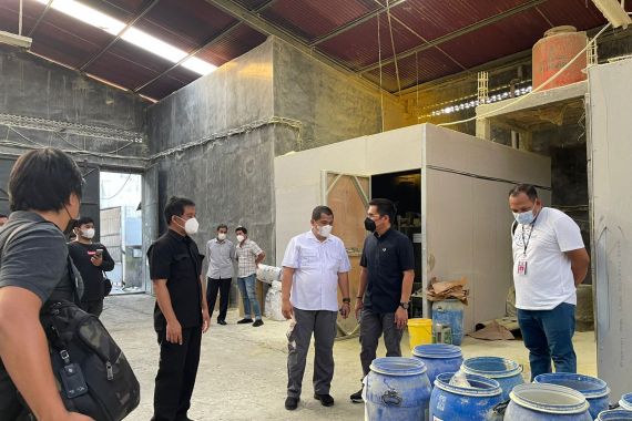 Bareskrim Menggerebek Pabrik Obat Keras Ilegal di Yogyakarta - JPNN.COM