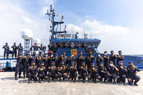 Operasi Laut Interdiksi Terpadu, Bea Cukai Gagalkan Penyelundupan 120 Kg Sabu - JPNN.COM