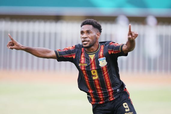 Tim Sepak Bola Papua Menang Telak atas Jawa Barat di PON XX 2021 - JPNN.COM