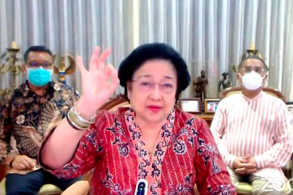 Bengawan Solo Mudah Meluap, Megawati: Bilang ke Gibran, Jangan Sampai Tenggelam - JPNN.COM