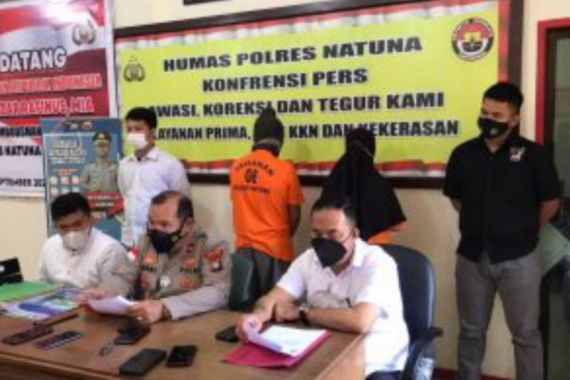 Polres Natuna Tangkap Mantan Kades dan Bendahara Desa Kelanga Terlibat Korupsi - JPNN.COM