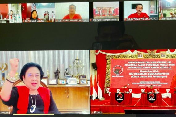 Megawati Minta Kader PDIP Rajin Menyantuni Masyarakat yang Mengalami Kesusahan - JPNN.COM