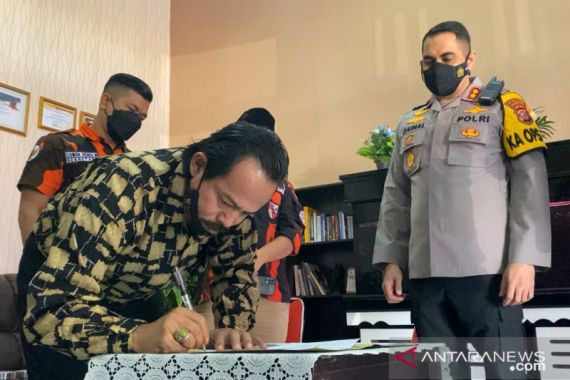Cegah Bentrokan Ormas Susulan, AKBP Zainal Abidin Turun Tangan - JPNN.COM