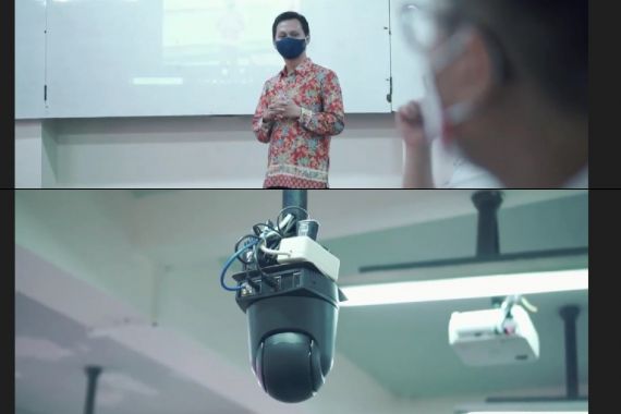 Ringankan Pekerjaan Guru, SMP di Surabaya Gunakan Kamera Tracking - JPNN.COM