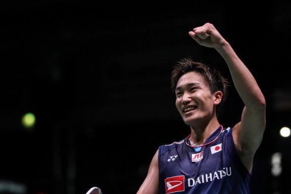 Magis Kembali, Kento Momota Juara Turnamen di Jepang - JPNN.COM