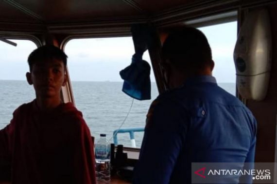 1 Nelayan Korban Tabrakan Kapal Belum Ditemukan, Satpolair Melanjutkan Pencarian - JPNN.COM