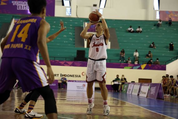 Gegara Listrik Padam, Pertandingan Basket PON Papua Tertunda Dua Jam - JPNN.COM