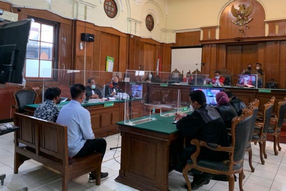 Pengacara Mencecar, Sidang Nurhadi Tegang, Ada yang Terisak - JPNN.COM