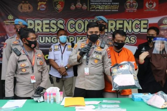 DS Mengaku Jenderal Bintang 2, Gampang Banget Mendapat Rp300 Juta - JPNN.COM