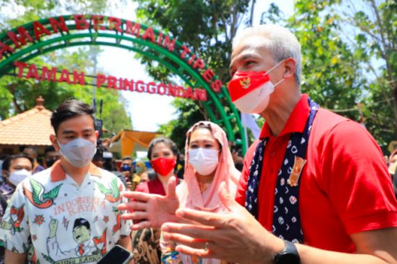 Ganjar Pranowo dan Yenny Wahid Akrab Berduet Menyanyikan Lagu ini - JPNN.COM