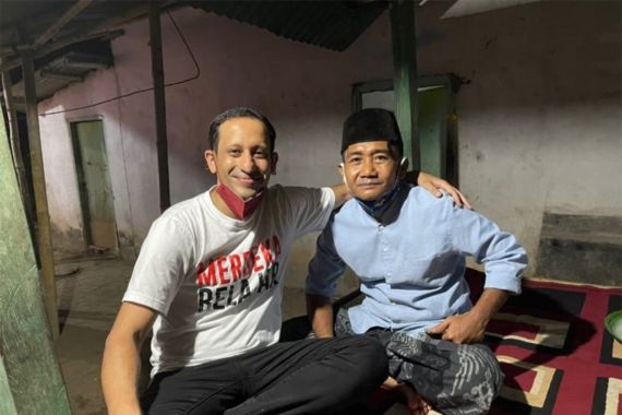 Nadiem Makarim Terharu Mendengar Cerita Guru Honorer di Lombok Tengah - JPNN.COM