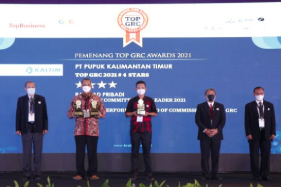 Pupuk Kaltim Raih 3 Penghargaan di Ajang TOP GRC Award 2021 - JPNN.COM