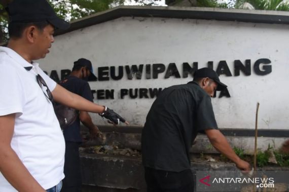 Pasar Gratis Semrawut, Anggota DPR Marah-Marah, Nih Kalimatnya - JPNN.COM