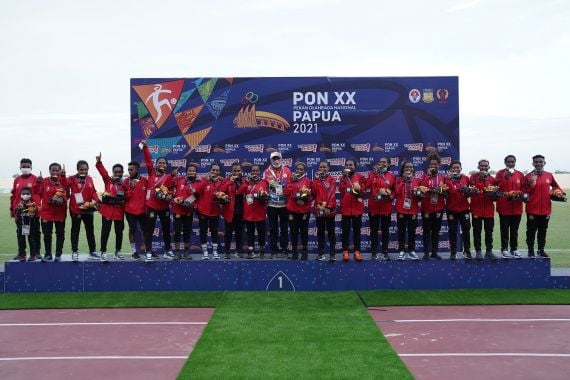 PON XX Papua: Tim Sepak Bola Putri Papua Sabet Emas, Jabar Perak, dan Babel Perunggu - JPNN.COM