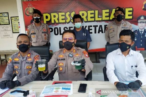 HS Ubah Warna Pertalite jadi Mirip Premium, Kapolres: Ini Cukup Aneh - JPNN.COM