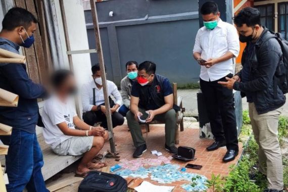 Polda Kalbar Menggagalkan Upaya Perdagangan Orang ke Malaysia - JPNN.COM