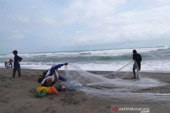 Alhamdulillah, Ada Kabar Baik dari Pesisir Cianjur - JPNN.COM