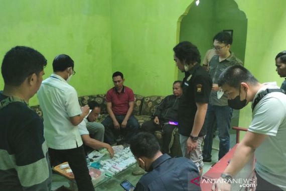 Tim Gabungan Tangkap Mantan Anggota Polri Pengedar Ganja - JPNN.COM