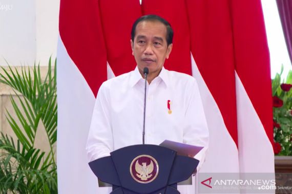 Setop Ekspor CPO, Jokowi Minta Jajaran Menyiapkan Pengacara Kelas Internasional - JPNN.COM
