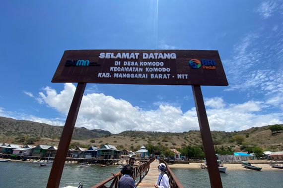 BRI Peduli Mendongkrak Ekonomi Pulau Komodo via Bantuan Infrastruktur Pariwisata - JPNN.COM